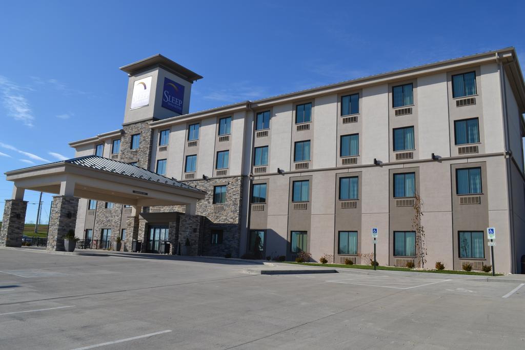 Sleep Inn & Suites Belmont - St. Clairsville Bagian luar foto
