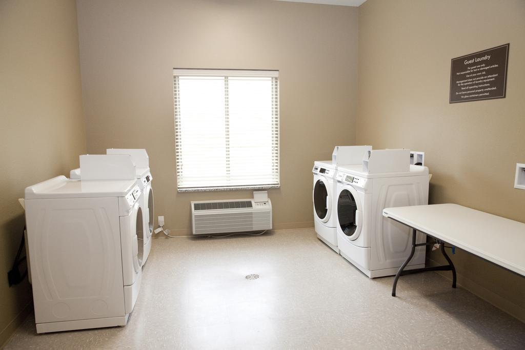 Sleep Inn & Suites Belmont - St. Clairsville Bagian luar foto