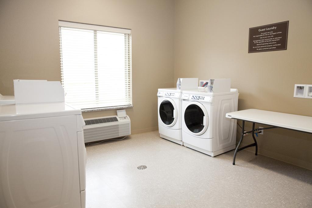 Sleep Inn & Suites Belmont - St. Clairsville Bagian luar foto