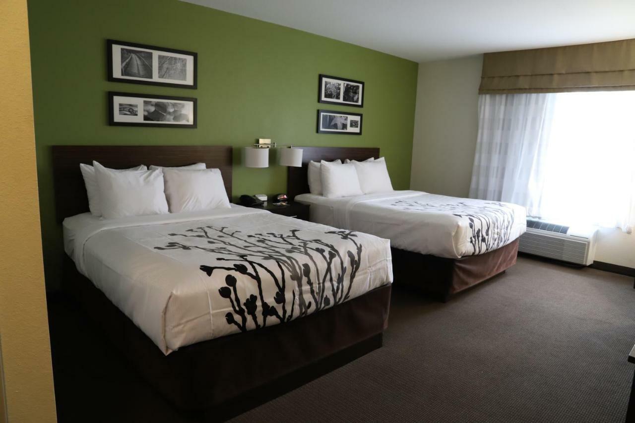 Sleep Inn & Suites Belmont - St. Clairsville Bagian luar foto