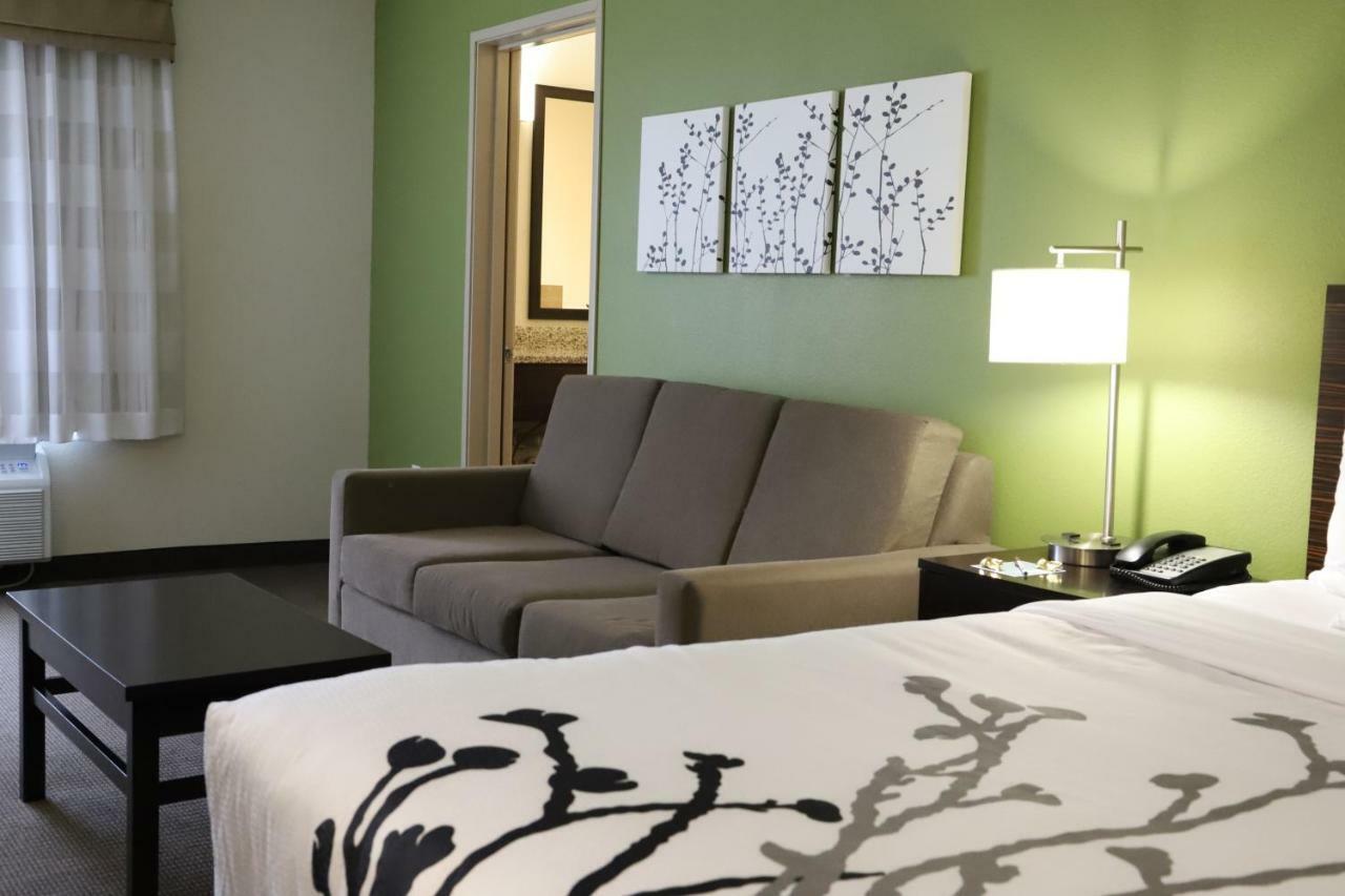 Sleep Inn & Suites Belmont - St. Clairsville Bagian luar foto