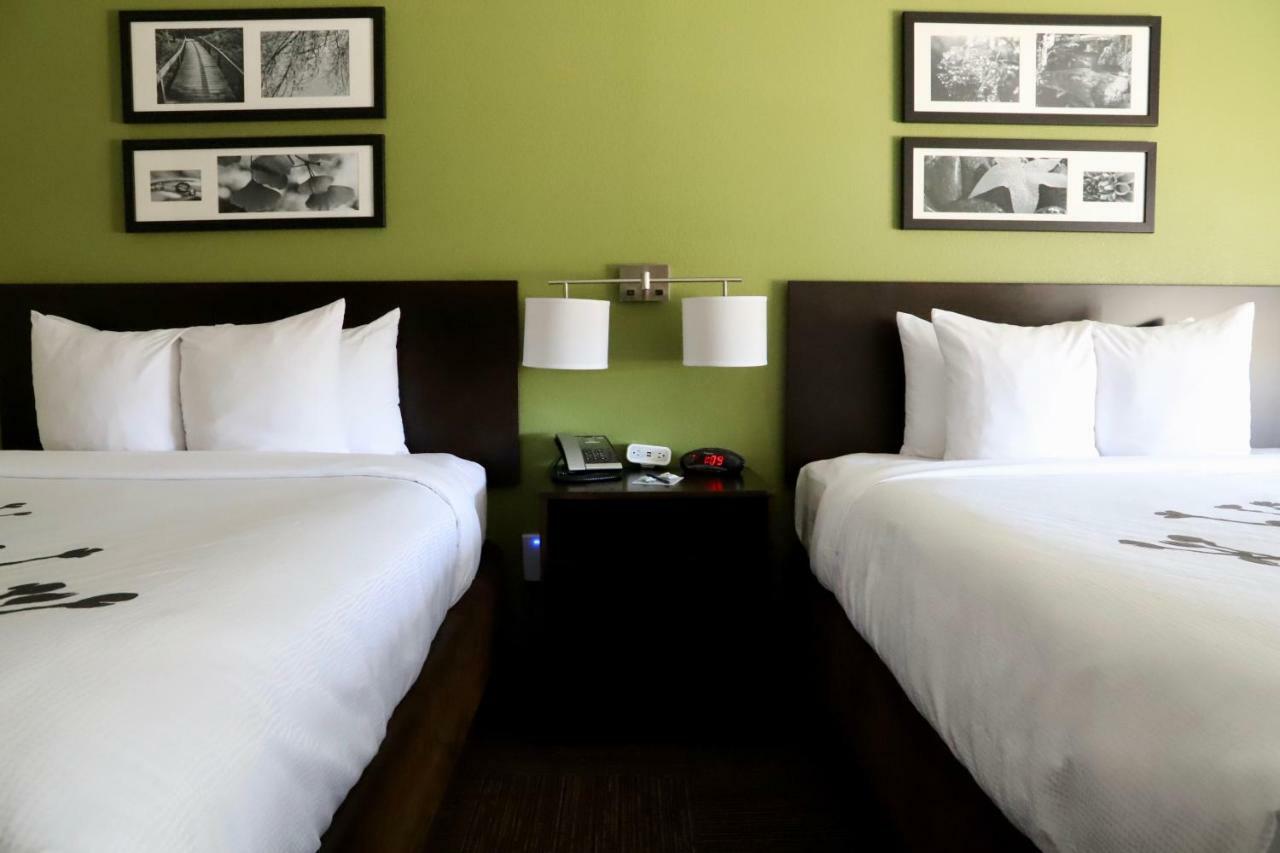 Sleep Inn & Suites Belmont - St. Clairsville Bagian luar foto